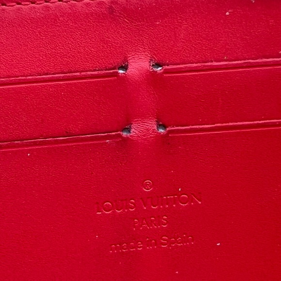 LOUIS VUITTON Vernis wallet - Picture 9 of 12